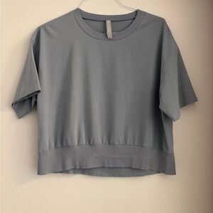 Athleta Zephyr Crew Neck Short Sleeve Cropped Tee Shirt Womens Blue Medium